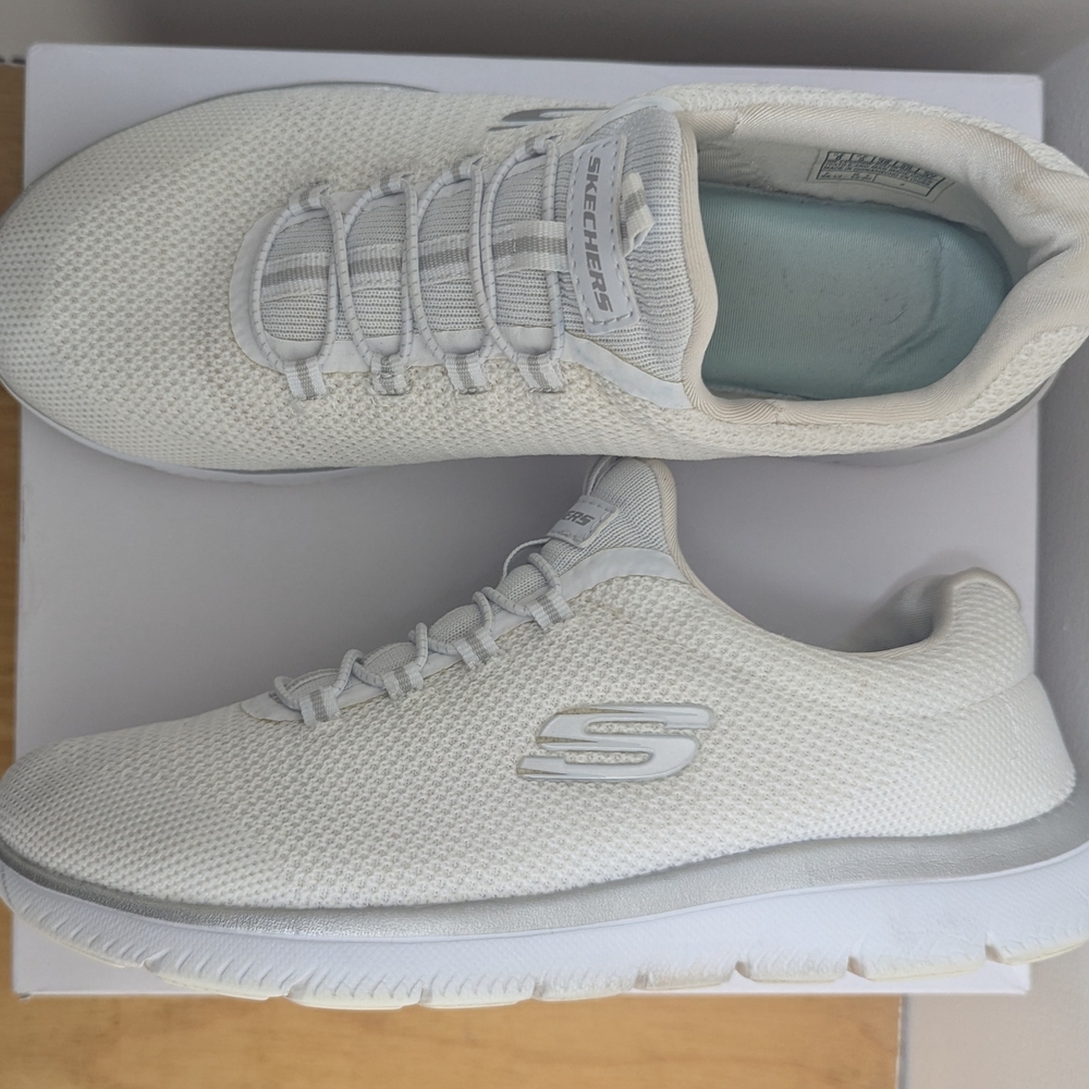 Skechers Women's Cream and Gray Athletic Shoes - Picture 2 of 3